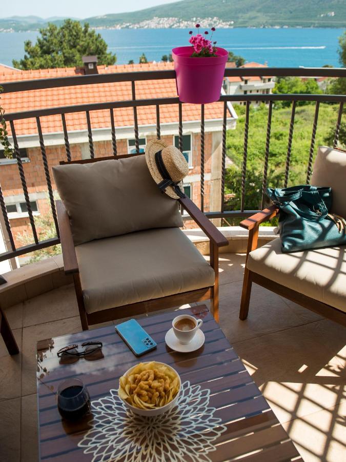 Cicciobello Lux Apartment Baosici With Stunning Sea View Exterior photo